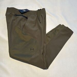 Under Armour Joggers Womens Small Green Cropped